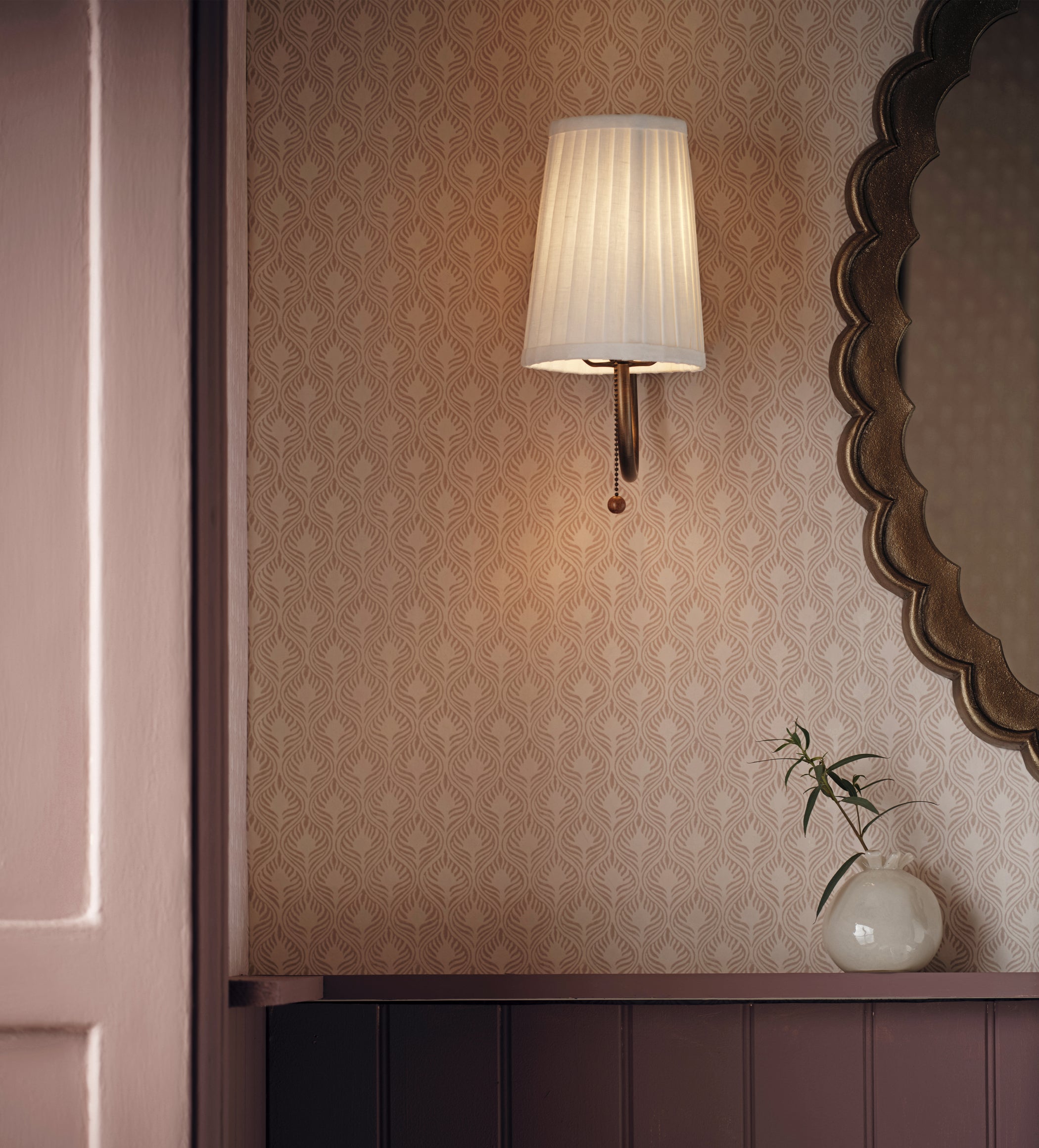 Lucas Wall Lamp with Shade - Warm Burl
