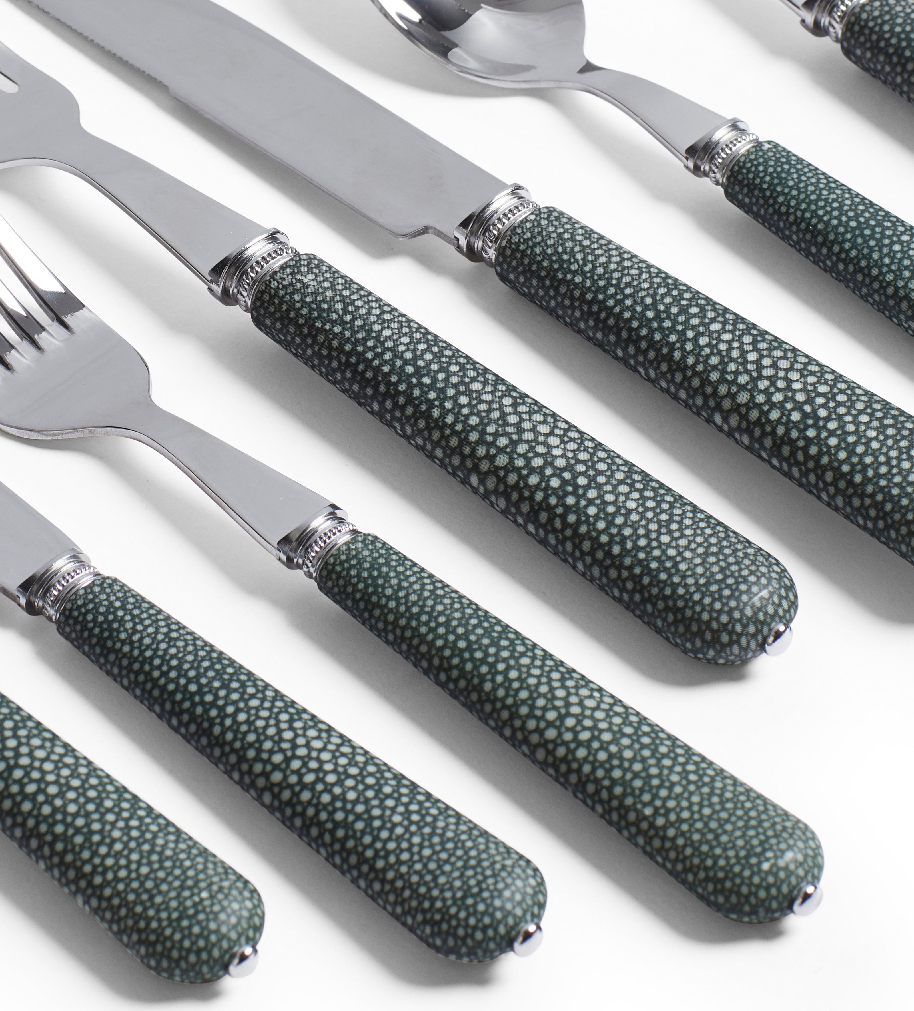 Pompadour Faux Shagreen Cutlery - 28-Piece Set - Jade